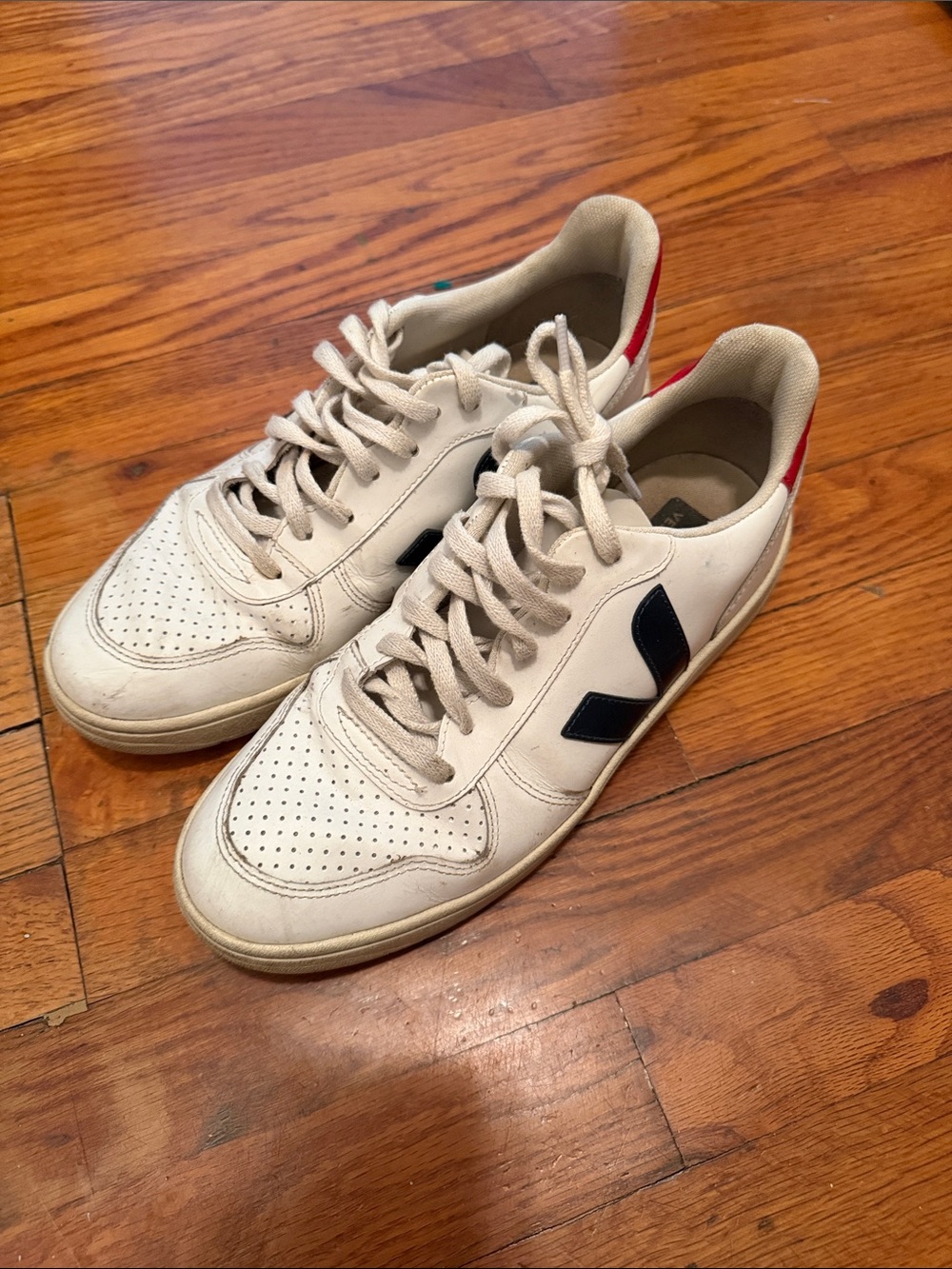 Veja size 41/10